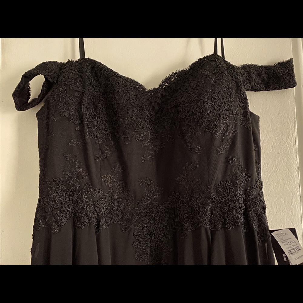 Beautiful Black Off-the-Shoulder Prom Dress